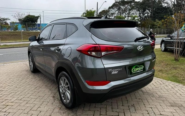 imagem-https://www.socarrao.com.br/sc-vehicle-images-prod/2457352/1789072435159-8250226_18_B_3f8b76ef7e.jpeg