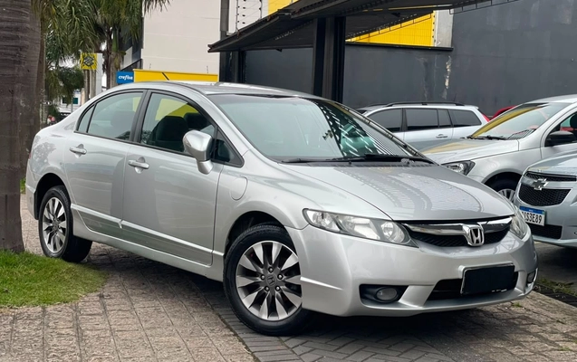 imagem-https://www.socarrao.com.br/sc-vehicle-images-prod/2457774/1783187978756-V2hhdHNBcHAgSW1hZ2UgMjAyNi0wNy0wNCBhdCAyLjUxLjU2IFBNICgyKS5qcGVn.jpeg