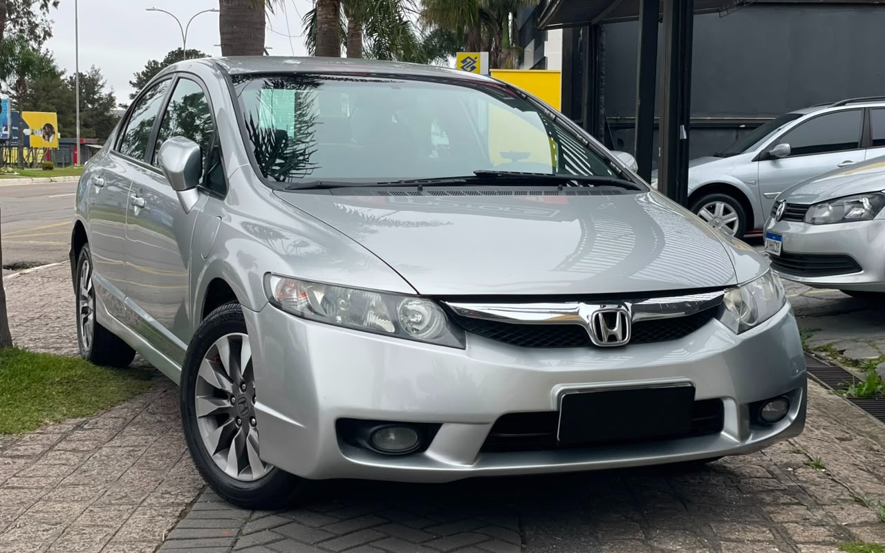 imagem-https://www.socarrao.com.br/sc-vehicle-images-prod/2457774/1783187978840-V2hhdHNBcHAgSW1hZ2UgMjAyNi0wNy0wNCBhdCAyLjUxLjU2IFBNICgxKS5qcGVn.jpeg