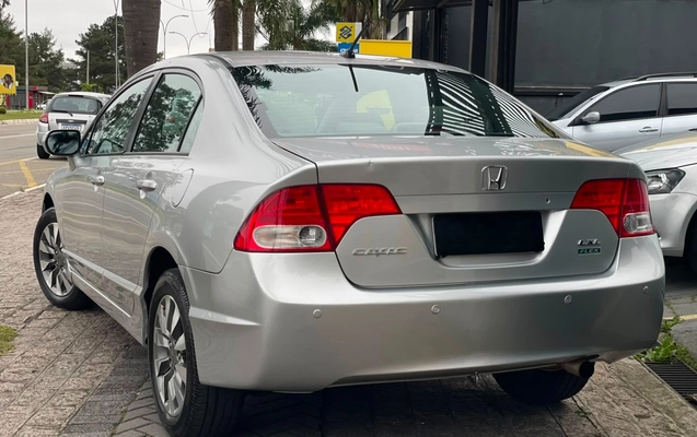 imagem-https://www.socarrao.com.br/sc-vehicle-images-prod/2457774/1783187979131-V2hhdHNBcHAgSW1hZ2UgMjAyNi0wNy0wNCBhdCAyLjUxLjU3IFBNICgyKS5qcGVn.jpeg