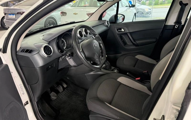 imagem-https://www.socarrao.com.br/sc-vehicle-images-prod/2457870/1784148760079-8201282_7_B_480e4c497c.jpeg