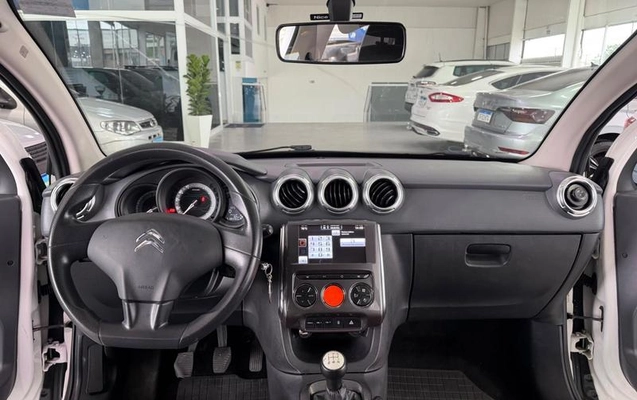 imagem-https://www.socarrao.com.br/sc-vehicle-images-prod/2457870/1784148760080-8201282_9_B_ecd48bbd89.jpeg