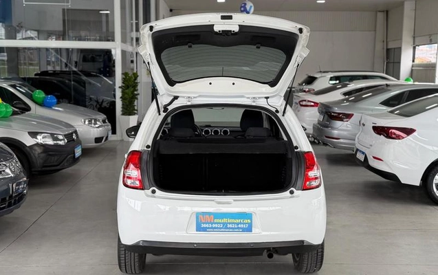 imagem-https://www.socarrao.com.br/sc-vehicle-images-prod/2457870/1784148760081-8201282_17_B_18c08733c1.jpeg