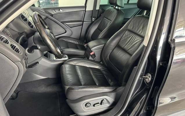 imagem-https://www.socarrao.com.br/sc-vehicle-images-prod/24610/1776780139212-475b9cc64b5444d6808016f6abe806dd_1776779811445.jpeg