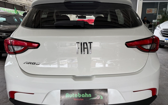 imagem-https://www.socarrao.com.br/sc-vehicle-images-prod/2463374/1788183078010-a7236e7d-50cc-421f-8ecc-045b5f4a794e.jpg