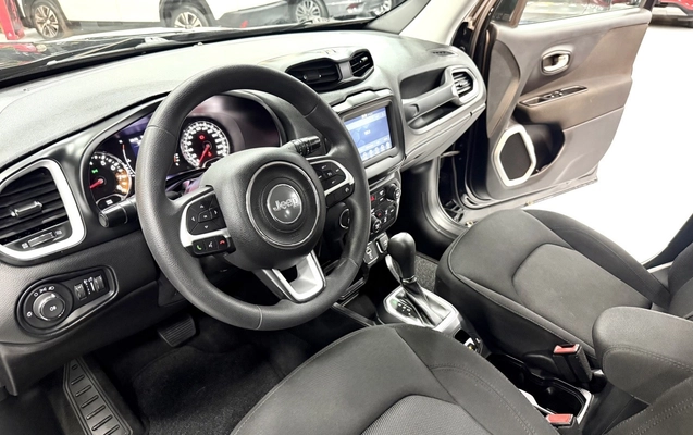 imagem-https://www.socarrao.com.br/sc-vehicle-images-prod/2463496/1783208728652-1_104932.jpg