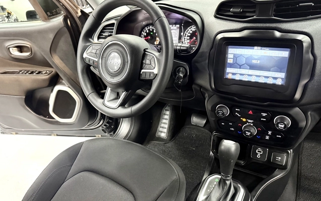 imagem-https://www.socarrao.com.br/sc-vehicle-images-prod/2463496/1783208728654-1_104936.jpg