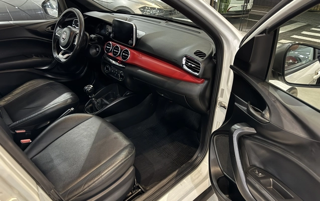 imagem-https://www.socarrao.com.br/sc-vehicle-images-prod/2468761/1783232096464-8_023952.jpg
