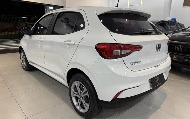 imagem-https://www.socarrao.com.br/sc-vehicle-images-prod/2469038/1783233488006-18_022609.jpg