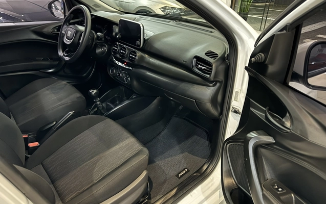 imagem-https://www.socarrao.com.br/sc-vehicle-images-prod/2469038/1783233488006-4_022609.jpg