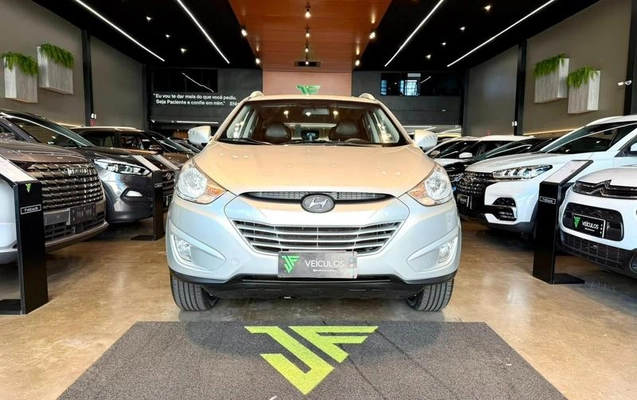 imagem-https://www.socarrao.com.br/sc-vehicle-images-prod/2470856/1788295744226-8250164_1_B_41de3e2c3c.jpeg