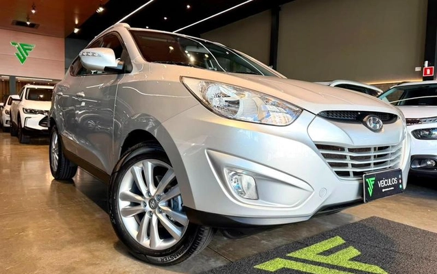 imagem-https://www.socarrao.com.br/sc-vehicle-images-prod/2470856/1788295744228-8250164_1_B_5423503c7f.jpeg