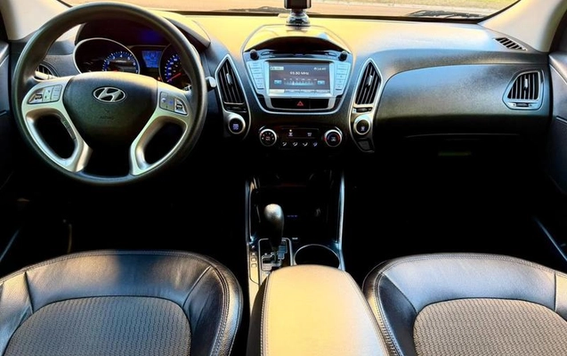 imagem-https://www.socarrao.com.br/sc-vehicle-images-prod/2470856/1788295744254-8250164_9_B_94b806420d.jpeg