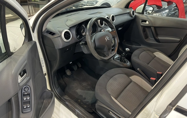 imagem-https://www.socarrao.com.br/sc-vehicle-images-prod/2471074/1783306975972-16_031748.jpg