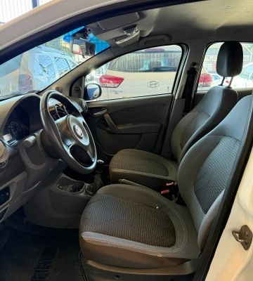 imagem-https://www.socarrao.com.br/sc-vehicle-images-prod/2476903/1787919398581-640_480_fiat-palio-attractive-1-0-evo-flex-14-15-9668b5-9.jpg