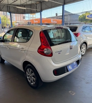 imagem-https://www.socarrao.com.br/sc-vehicle-images-prod/2476903/1787919398582-640_480_fiat-palio-attractive-1-0-evo-flex-14-15-9668b5-10.jpg