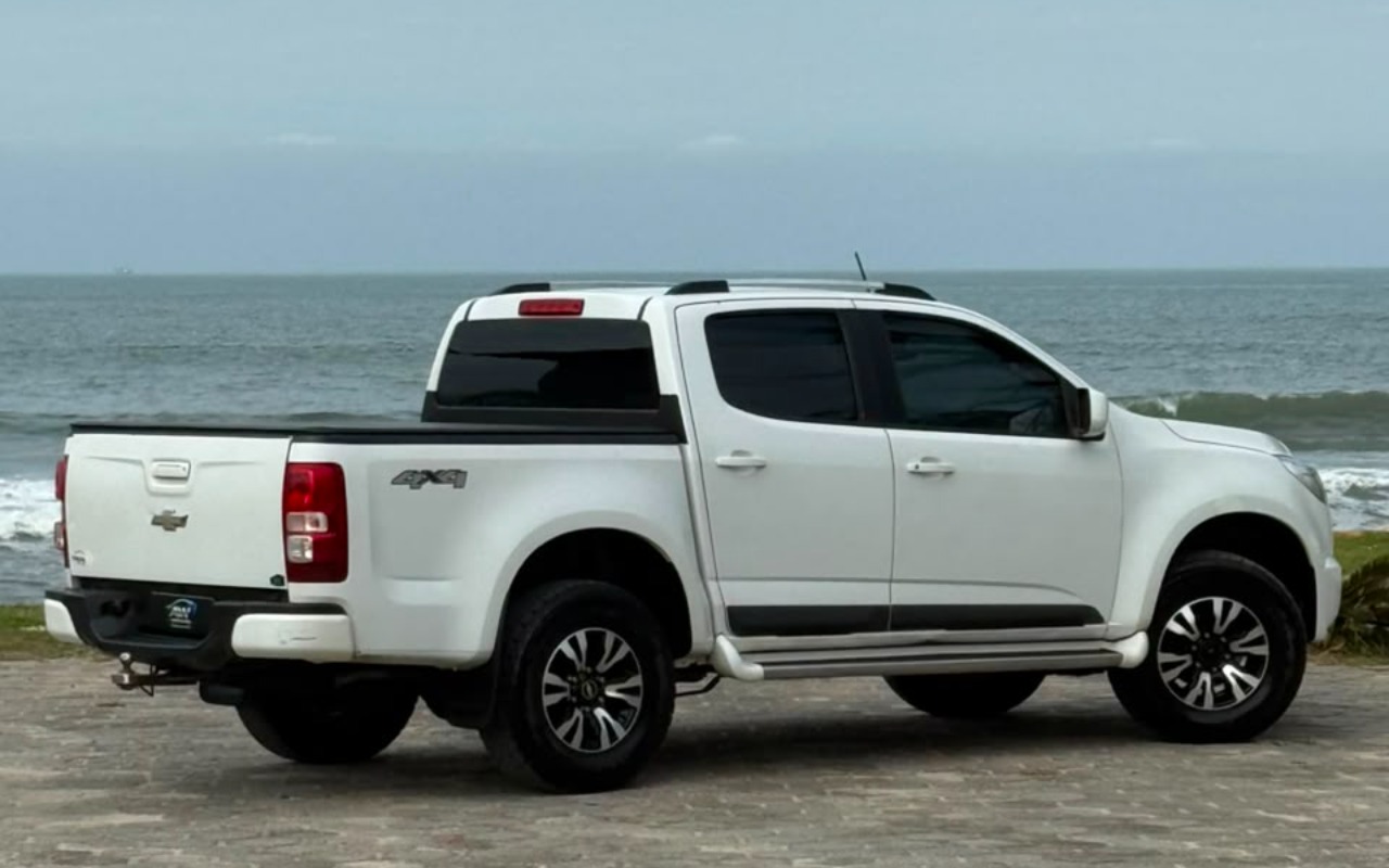 imagem-https://www.socarrao.com.br/sc-vehicle-images-prod/2477200/1783338264629-V2hhdHNBcHAgSW1hZ2UgMjAyNi0wNi0wMSBhdCAxNC4yNS4wMy5qcGVn.jpeg