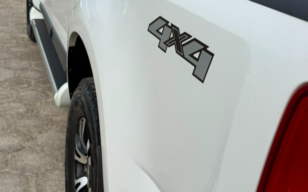 imagem-https://www.socarrao.com.br/sc-vehicle-images-prod/2477200/1783338264914-V2hhdHNBcHAgSW1hZ2UgMjAyNi0wNi0wMSBhdCAxNC4yNS4wNCAoMSkuanBlZw.jpeg