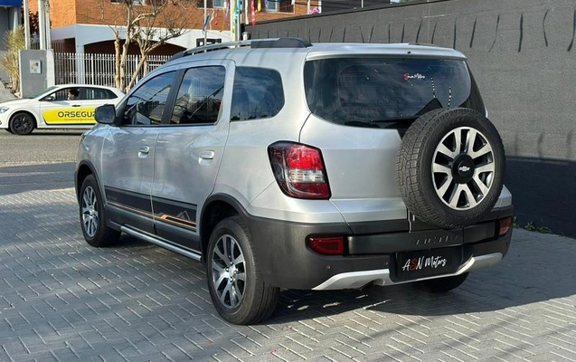imagem-https://www.socarrao.com.br/sc-vehicle-images-prod/2477802/1785867540897-8250843_0_B_148516ceb5.jpeg