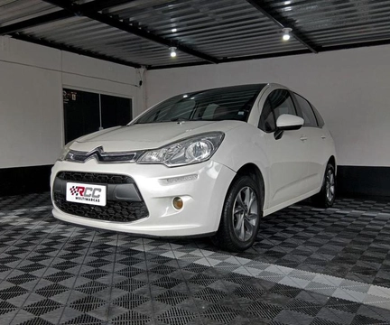 Citroën C3 2015 Branco — foto 1 de 3