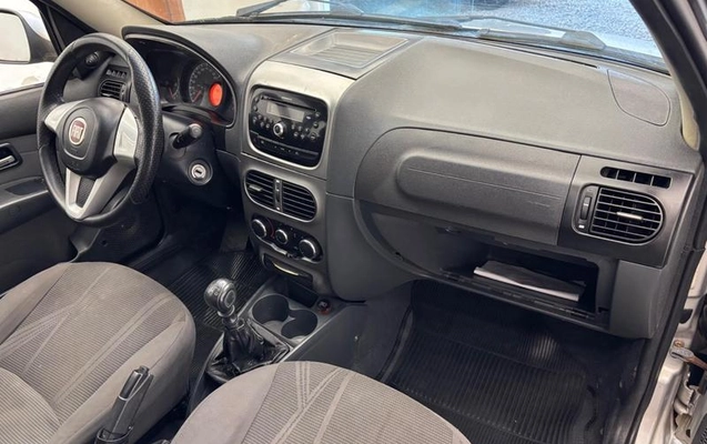 imagem-https://www.socarrao.com.br/sc-vehicle-images-prod/2478539/1786020296592-8179235_15_B_56cb133d94.jpeg