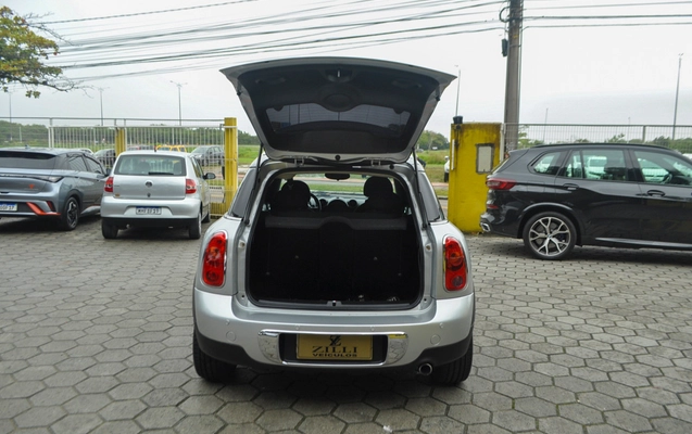 imagem-https://www.socarrao.com.br/sc-vehicle-images-prod/2479484/1783347198247-7f4ffa0ecc5d41e391bf08feb6e1fc20_1783104022583.jpg
