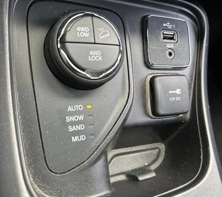 imagem-https://www.socarrao.com.br/sc-vehicle-images-prod/2479485/1789499866046-8251616_3_B_dfff7dd766.jpeg