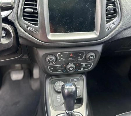 imagem-https://www.socarrao.com.br/sc-vehicle-images-prod/2479485/1789499866059-8251616_17_B_ebe8f47913.jpeg