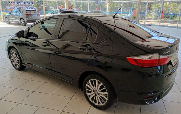imagem-https://www.socarrao.com.br/sc-vehicle-images-prod/2479835/1789044230333-1230861.jpg