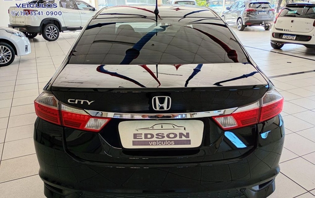 imagem-https://www.socarrao.com.br/sc-vehicle-images-prod/2479835/1789044230335-1230863.jpg