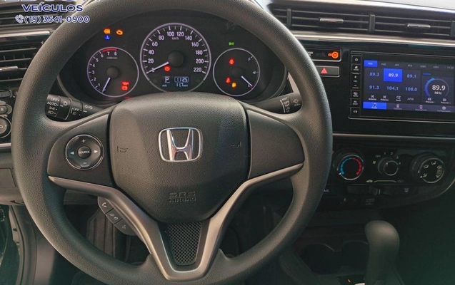 imagem-https://www.socarrao.com.br/sc-vehicle-images-prod/2479835/1789044230338-1230866.jpg