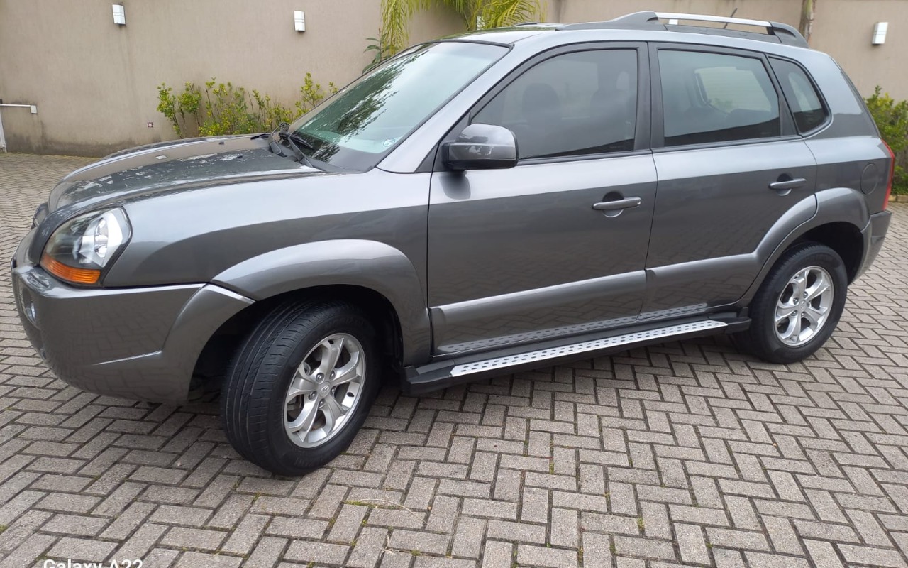 Hyundai Tucson 2.0 16V Flex Aut. 2017 Cinza — foto 1 de 3
