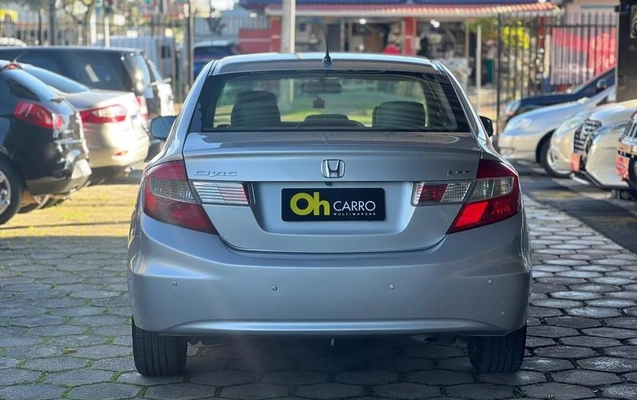 imagem-https://www.socarrao.com.br/sc-vehicle-images-prod/2480116/1783543674817-8251733_16_B_120fd2d108.jpeg