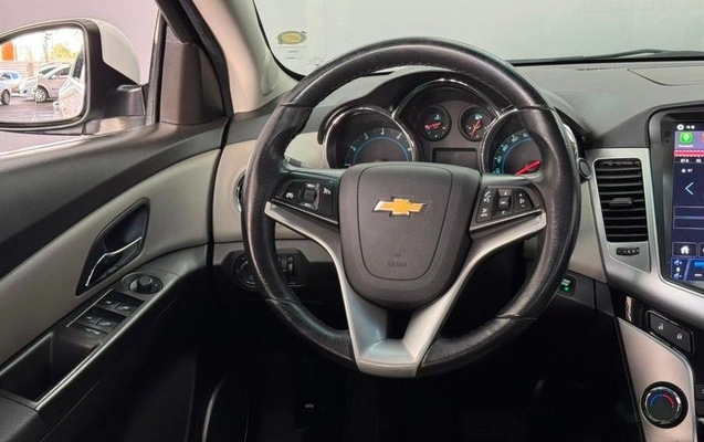 imagem-https://www.socarrao.com.br/sc-vehicle-images-prod/2480194/1786718032209-8247384_3_B_7662d70117.jpeg