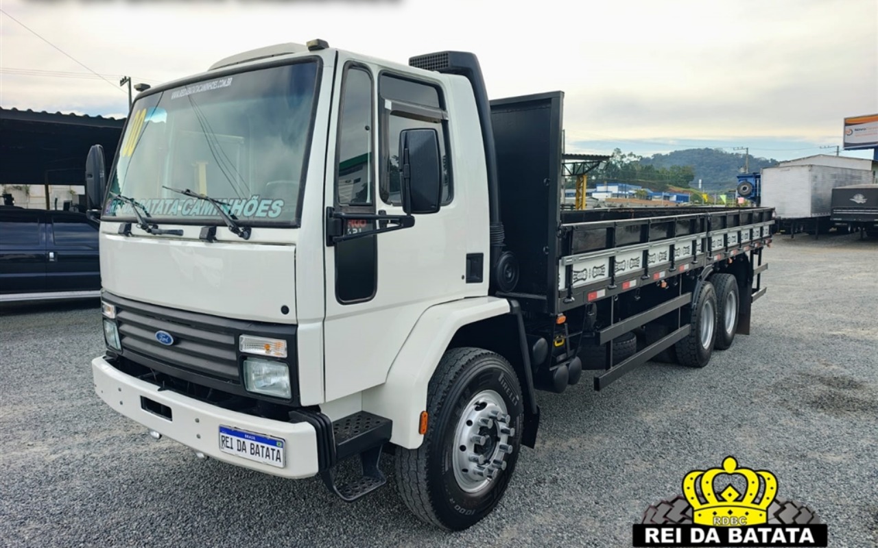 imagem-https://www.socarrao.com.br/sc-vehicle-images-prod/2480405/1783350908338-My5qcGc.jpg