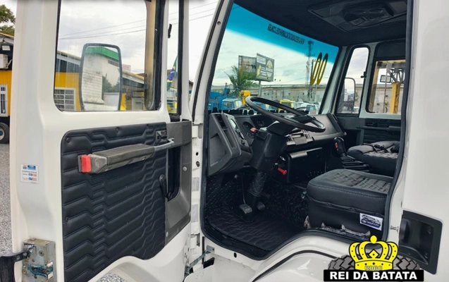 imagem-https://www.socarrao.com.br/sc-vehicle-images-prod/2480405/1783350908562-Ni0xLmpwZw.jpg