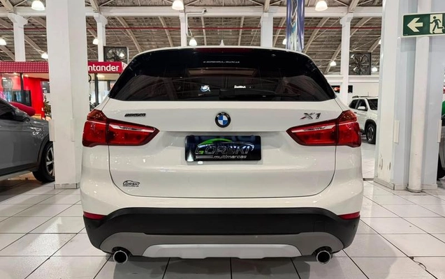 imagem-https://www.socarrao.com.br/sc-vehicle-images-prod/2481148/1789071833004-8234896_16_B_eaa750d485.jpeg