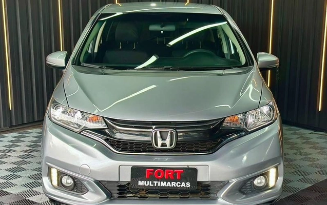 imagem-https://www.socarrao.com.br/sc-vehicle-images-prod/2481430/1784566397648-8193008_0_B_4a44068c5d.jpeg