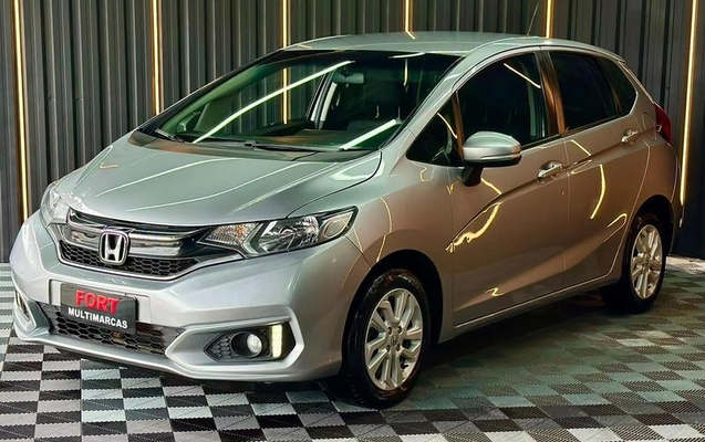 imagem-https://www.socarrao.com.br/sc-vehicle-images-prod/2481430/1784566397648-8193008_2_B_da373ebd63.jpeg