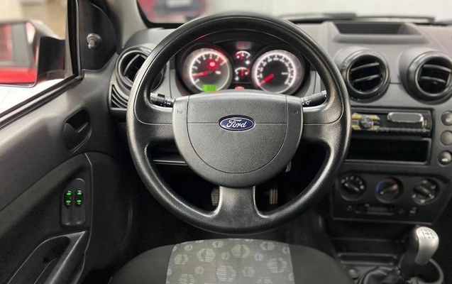 imagem-https://www.socarrao.com.br/sc-vehicle-images-prod/2481802/1785329961198-8237642_5_B_aeb021c417.jpeg