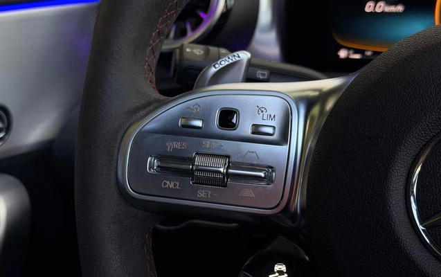 imagem-https://www.socarrao.com.br/sc-vehicle-images-prod/2482098/1790863005005-8252310_14_B_c1f794b25d.jpeg