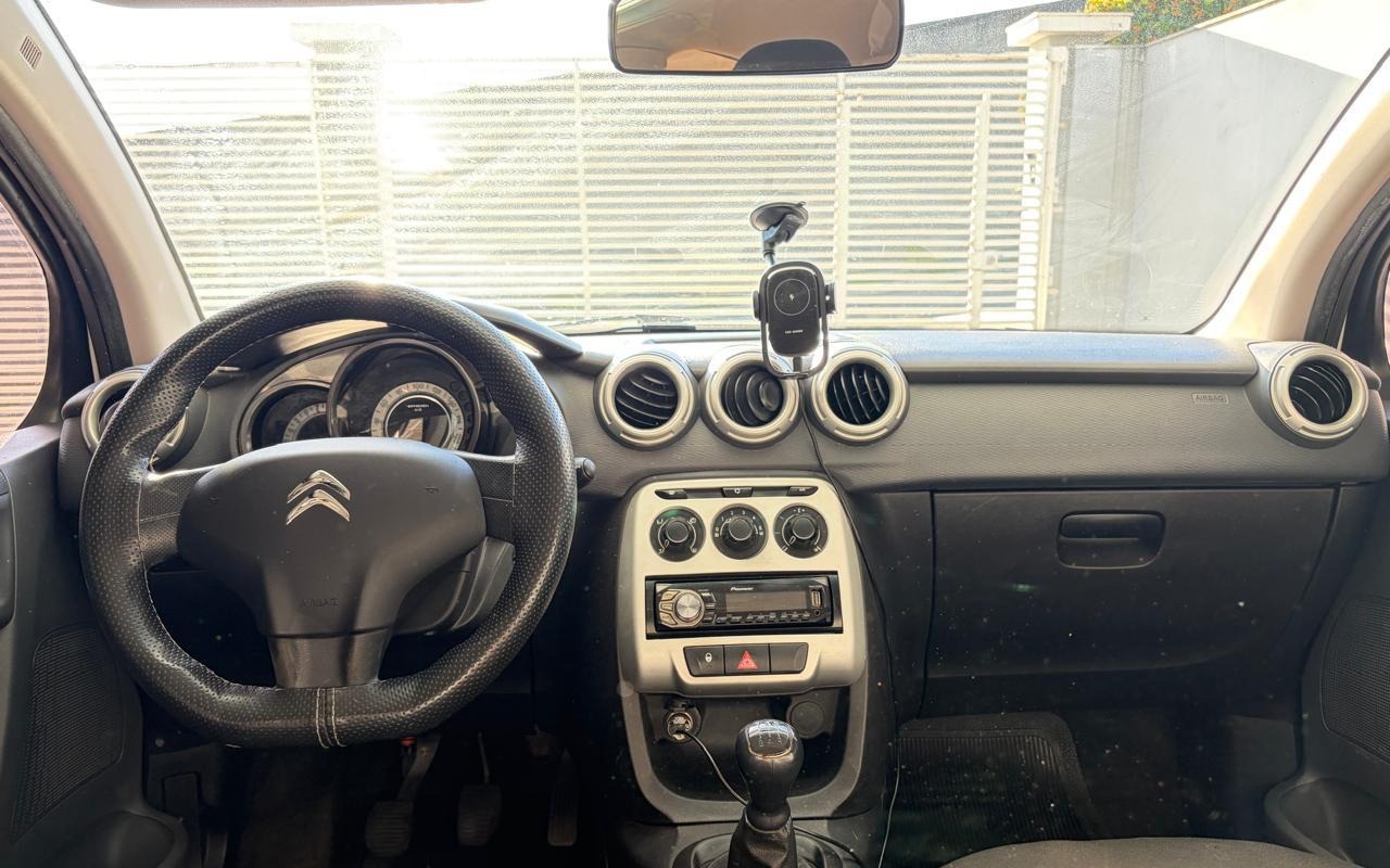 imagem-https://www.socarrao.com.br/sc-vehicle-images-prod/2482233/1786385404906-V2hhdHNBcHAgSW1hZ2UgMjAyNi0wOC0xMCBhdCAxNS4wNC4yMi5qcGVn.jpeg