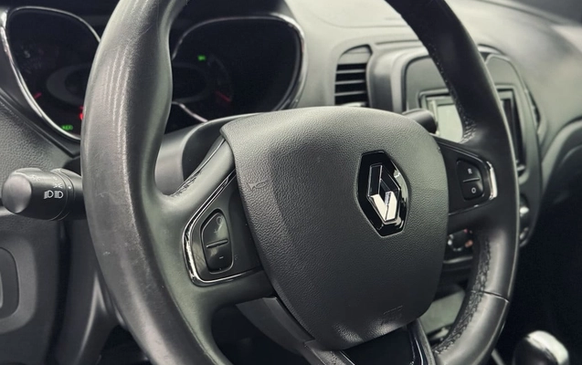 imagem-https://www.socarrao.com.br/sc-vehicle-images-prod/2482375/1783359406033-vehicle_image_1783359246_380e84a3df50368fcca256d3ab9e292f.jpeg