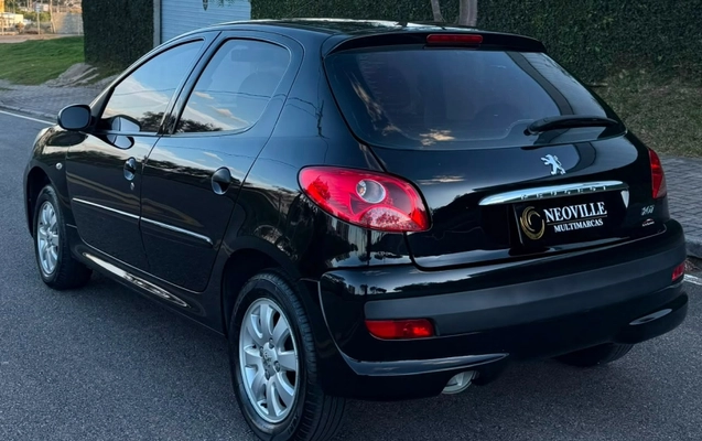 imagem-https://www.socarrao.com.br/sc-vehicle-images-prod/2482563/1783360441200-e5gNfFIxgCNepqa6EZsd0t2fsgyHBiIB.jpg