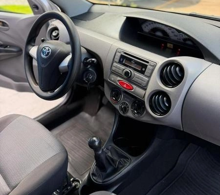 imagem-https://www.socarrao.com.br/sc-vehicle-images-prod/2482674/1783452639268-7931844_9_B_c927b619c4.jpeg