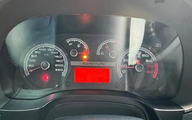 imagem-https://www.socarrao.com.br/sc-vehicle-images-prod/2482827/1788011771925-8246930_15_B_04e49bc104.jpeg