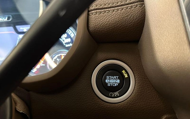 imagem-https://www.socarrao.com.br/sc-vehicle-images-prod/2483393/1790945309984-8217421_2_B_b12a3375ce.jpeg