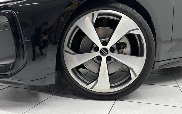 imagem-https://www.socarrao.com.br/sc-vehicle-images-prod/2483479/1789215307479-8252883_13_B_39526162b3.jpeg