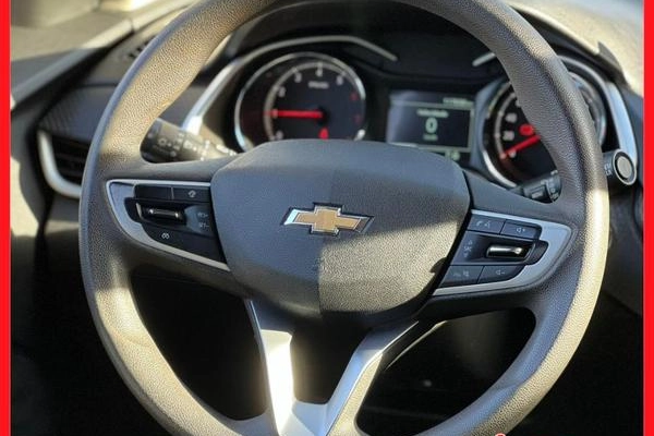 imagem-https://www.socarrao.com.br/sc-vehicle-images-prod/2483575/1789066192498-8174737_7_B_b8f3b3babc.jpg