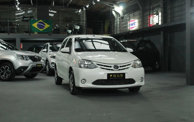 imagem-https://www.socarrao.com.br/sc-vehicle-images-prod/2483942/1791466256772-gb-cbb0dbf.jpg